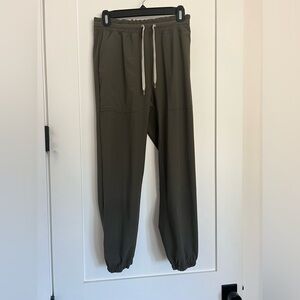 Olive Vuori Jogger